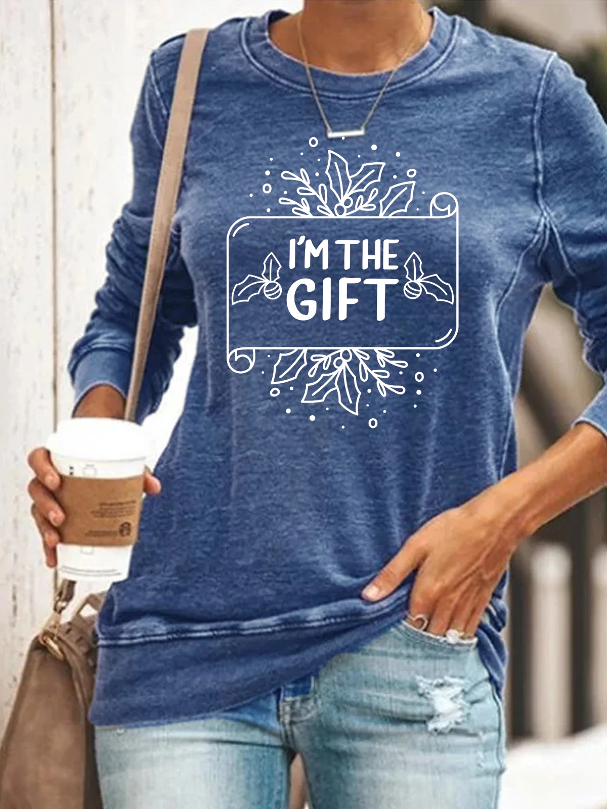 

Christmas Gathering Female Casual Hoodies I'm The Gift Slogan Women Sweatshirt Unisex Holiday Goth Clothes