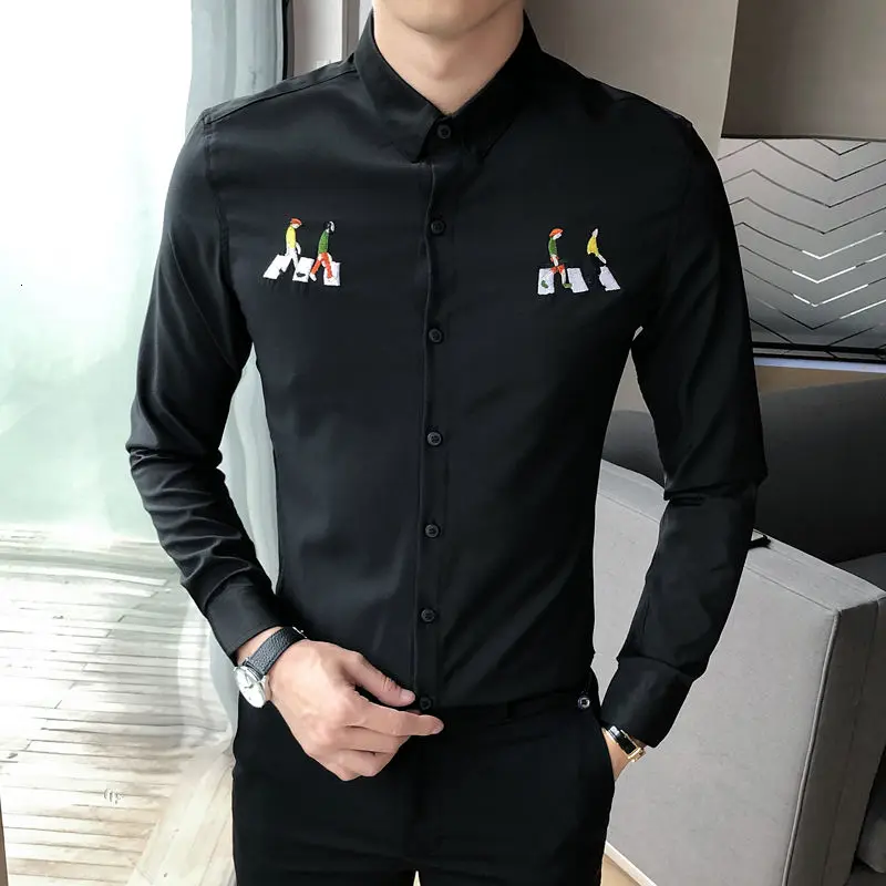 Мужская рубашка с вышивкой и длинными рукавами черная или белая классическая на
