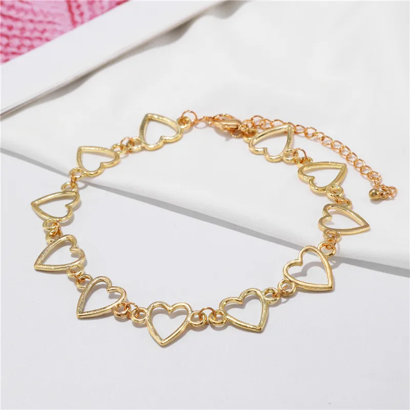 

European and American trend short love hollow alloy clavicle chain necklace