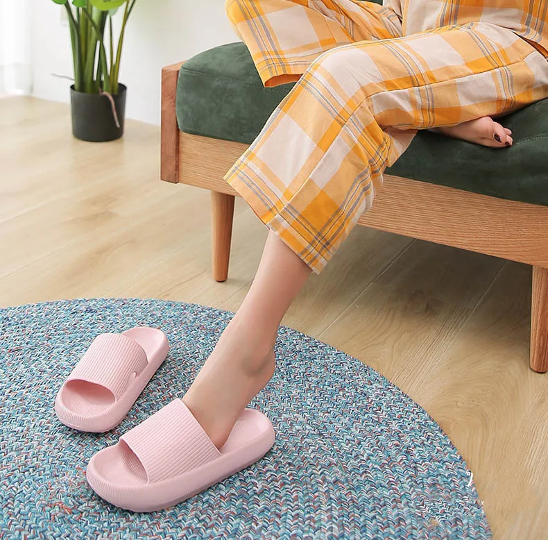 

Summer Women Heel Slippers Indoor Lovers Platform Shoes Fashion Thick Serrated Sole Non-Slip Vacation Ladies Sandals Slides