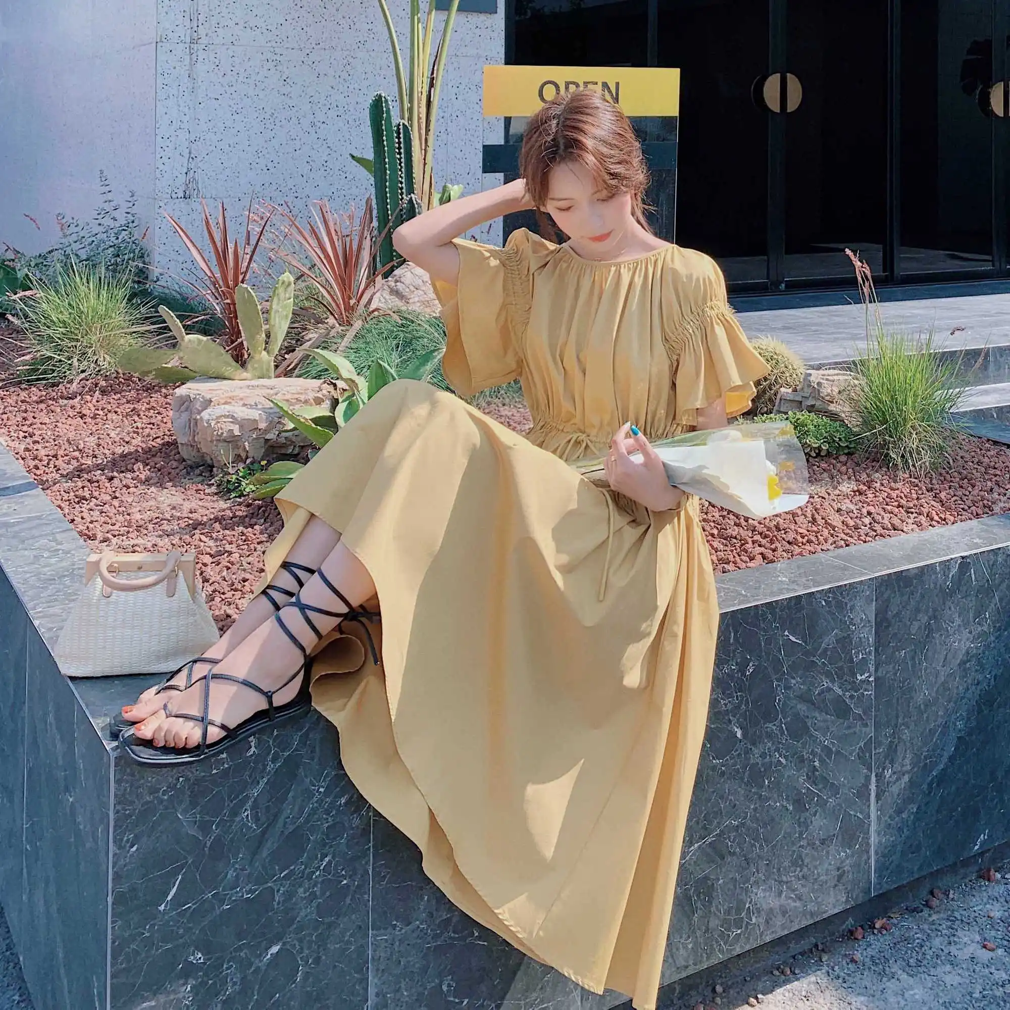 

Женские платья МАЗ