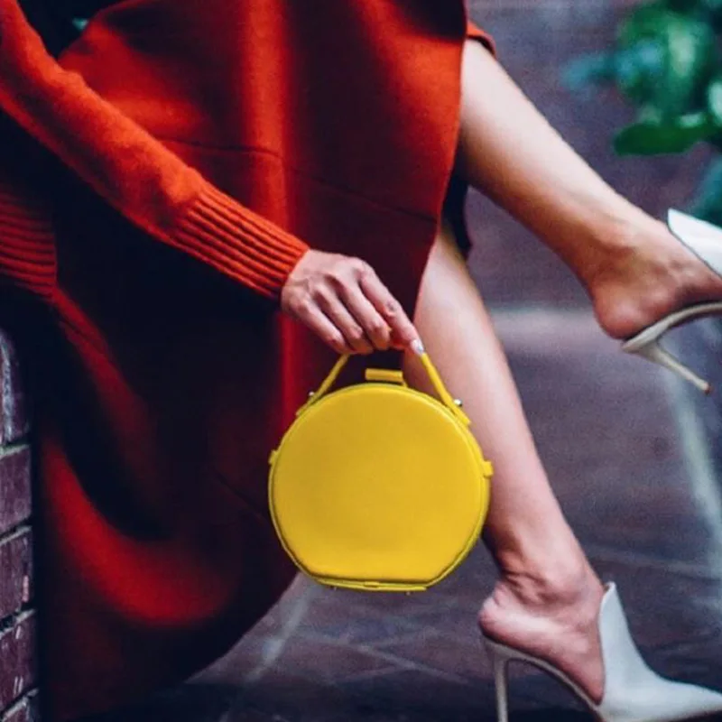 

New Personality Simple Semi-round Handbag One-shoulder Bag Women's Bag Trend Stiletto Small Round Bag Female Europe