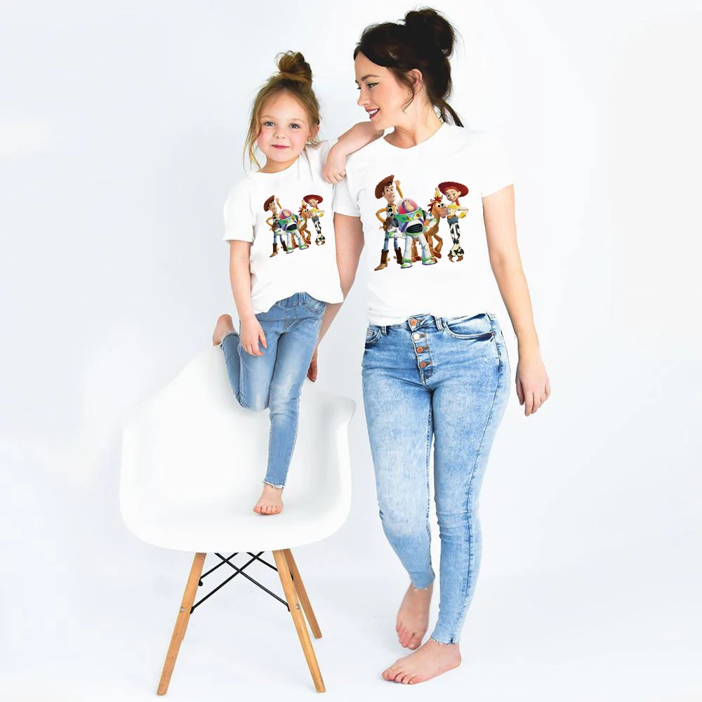 

Disney Camiseta T-shirt Disney Mother Daughter Clothes Toy Story Extended Family Tshirt Basic Family Look High Quality Clothes