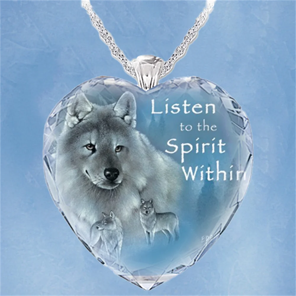 

Exquisite Heart Shaped Crystal Big Bad Wolf Pendant Necklace Fashion Personality Jewelry Necklace Women's Heart Necklace Gifts