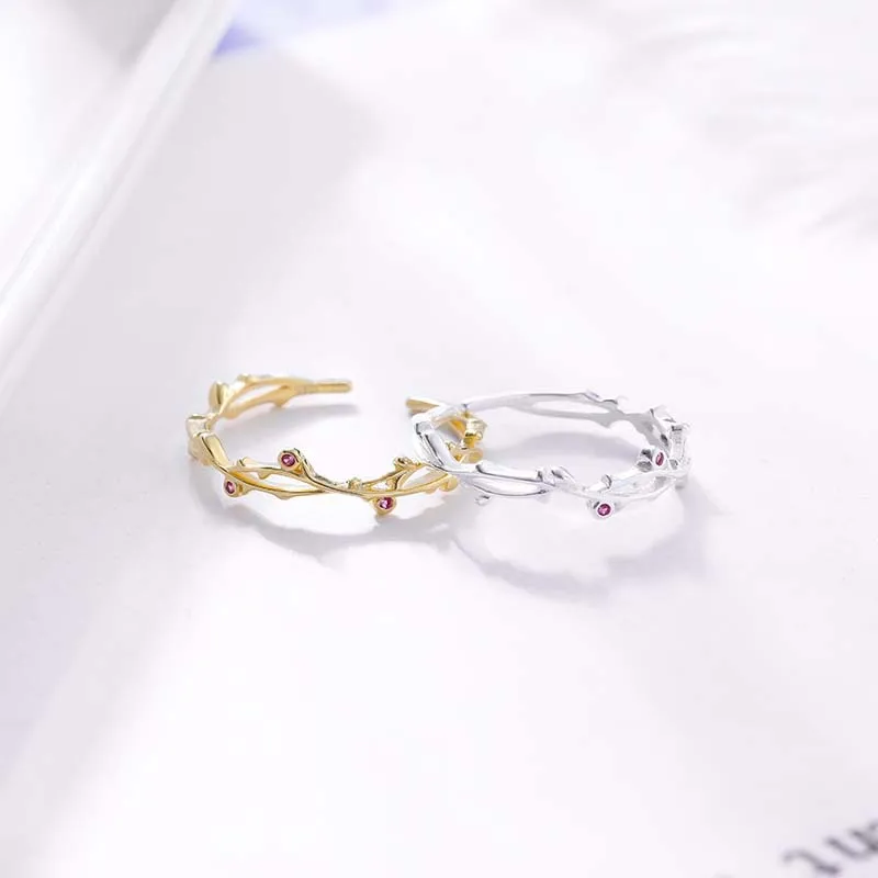 Женское кольцо в виде листьев с красным Цирконом|Кольца| |