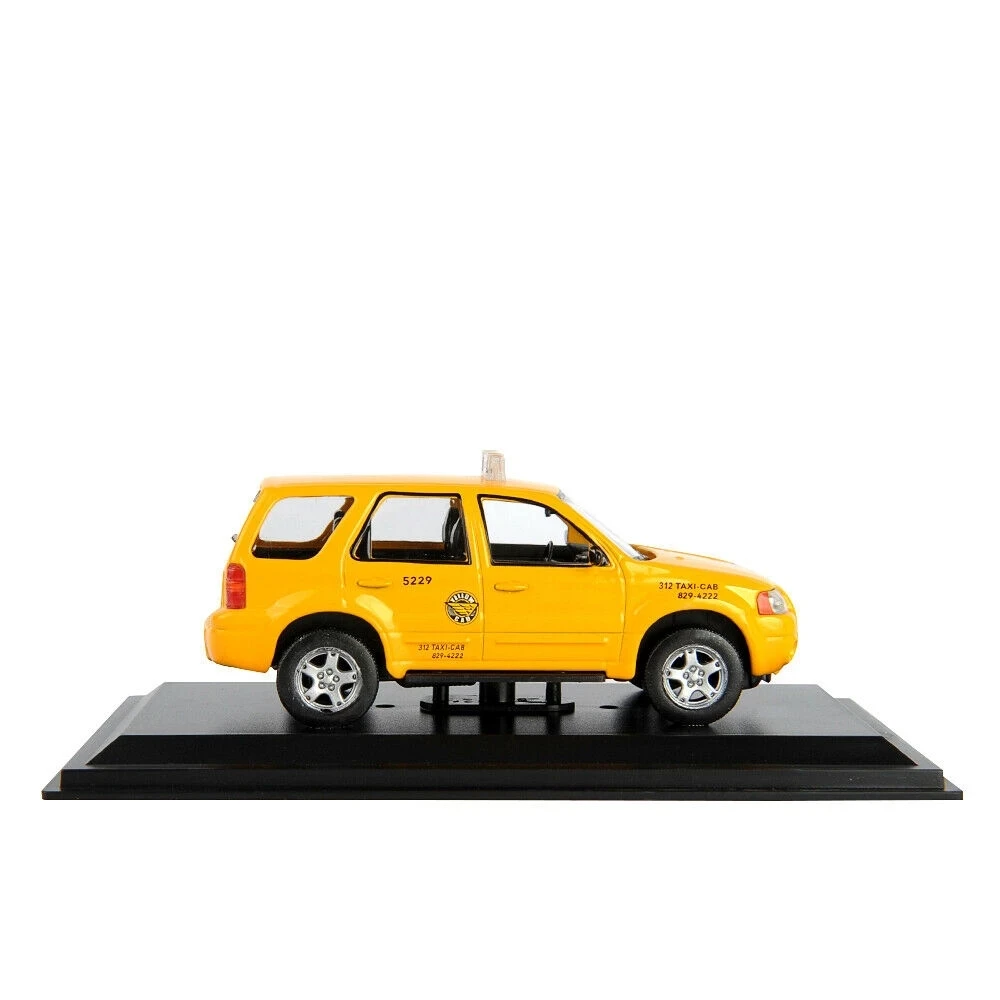 Игрушки для детей 1:43 Ford Taxi Car Escape Hybrid 2005 Коллекционная модель игрушек желтая