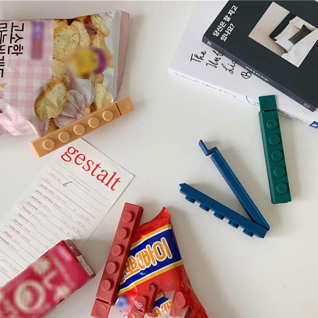 

Creative Food Sealing Clip Kitchen Building Block Fresh-keeping Clip Snack Plastic Bag Moisture-proof Sealing 4pcs Sealing Clip