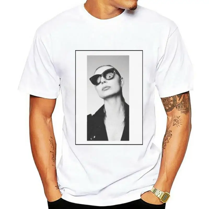 

Женская Непринужденная футболка