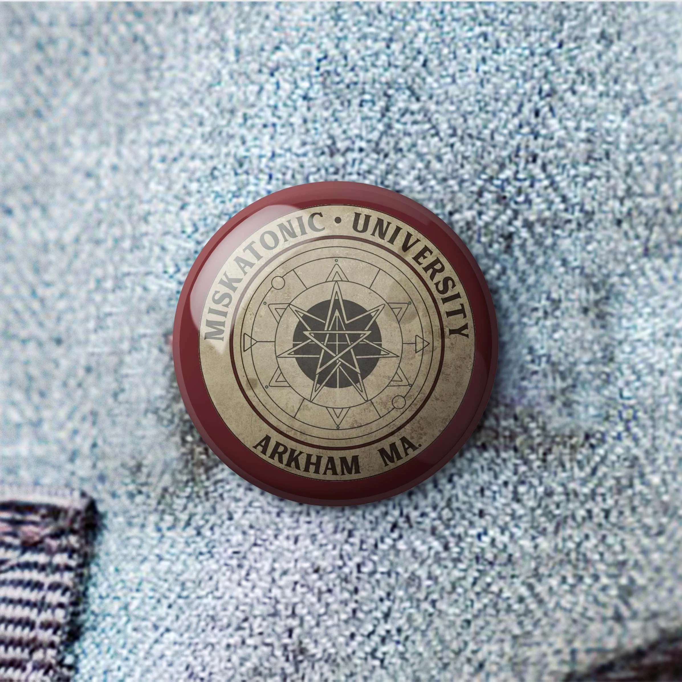 

Miskatonic University Soft Enamel Pin Jewelry Fashion Metal Badge Brooch Collar Lapel Pin Cute Funny Lover Cartoon Women