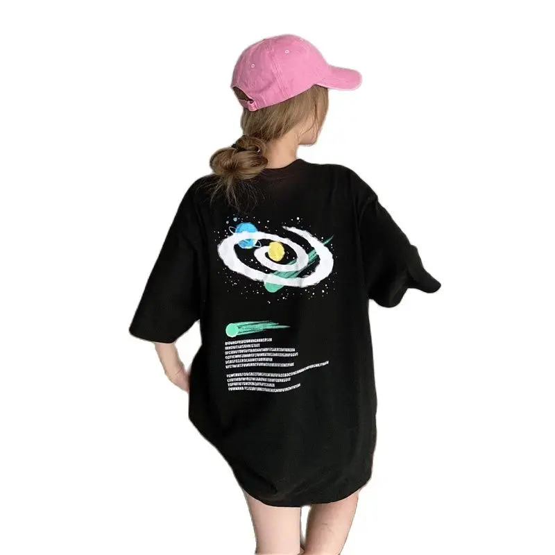 

Женская свободная футболка с коротким рукавом, летняя футболка в Корейском стиле с принтом планеты в стиле Харадзюку