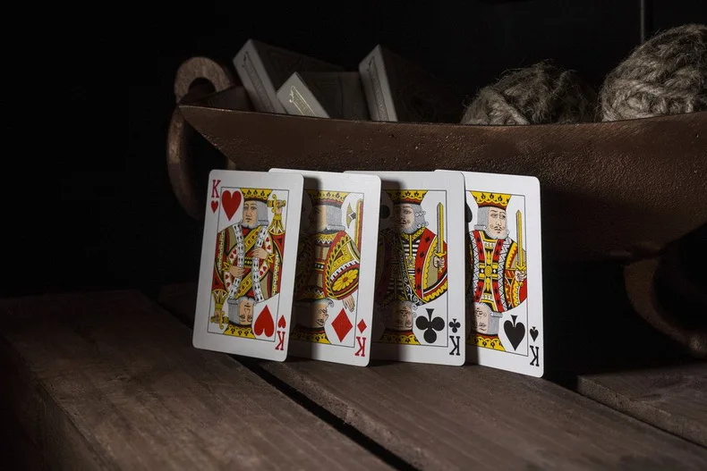 Tycoon Ivory Playing Cards by Theory 11 USPCC Luxury Limited Edition Deck Collectible Cards Magic Cards Magia Tricks Props
Tycoon Ivory Playing Cards by Theory 11 USPCC Luxury Limited Edition Deck Collectible Cards Magic Cards Magia Tricks Props
