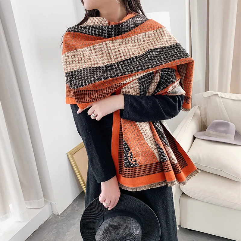 

2019 autumn and winter fashion England plaid autumn and winter cashmere warm scarf air conditioning shawl Korean tassel bib