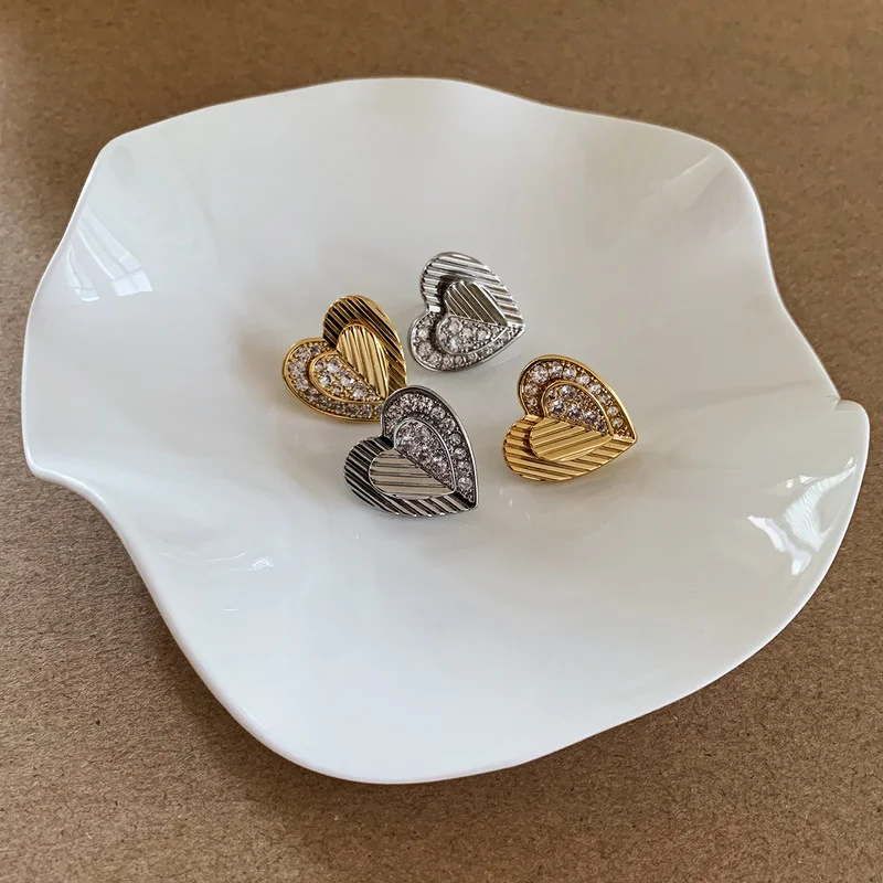 

LOVOACC Unusual 2 Designs Gold Silver Color Alloy Love Heart Pendant Earrings for Women Ladies Shiny Rhinestone Earrings Jewelry