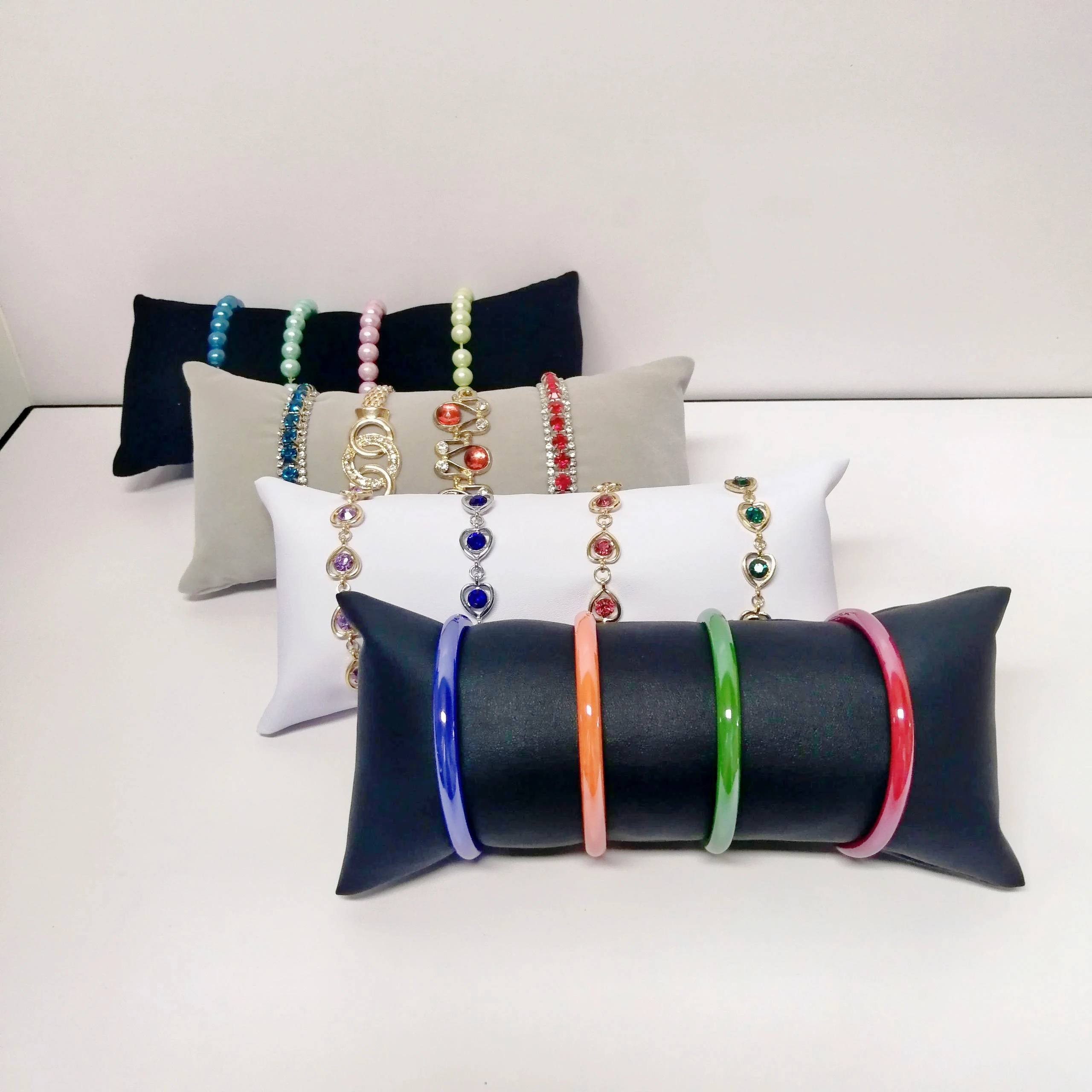 Wholesale Durable Velvet Pearl Bracelet Watch Display Pillows for Case Bangle Anklet Wristwatch Holder Jewelry Counter Organizer | Украшения
