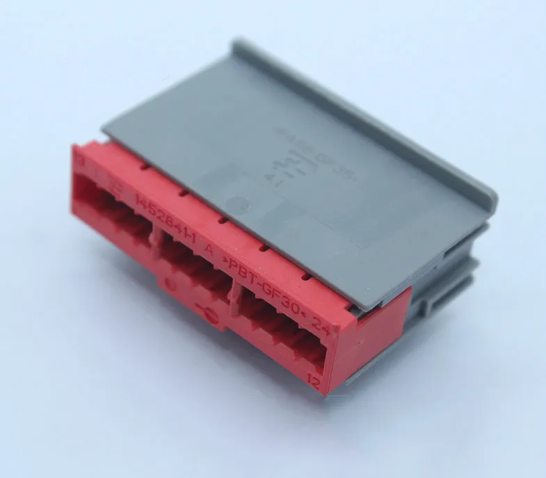 

5pcs/lot 24Pin Tyco Female connector 1-1452839-5