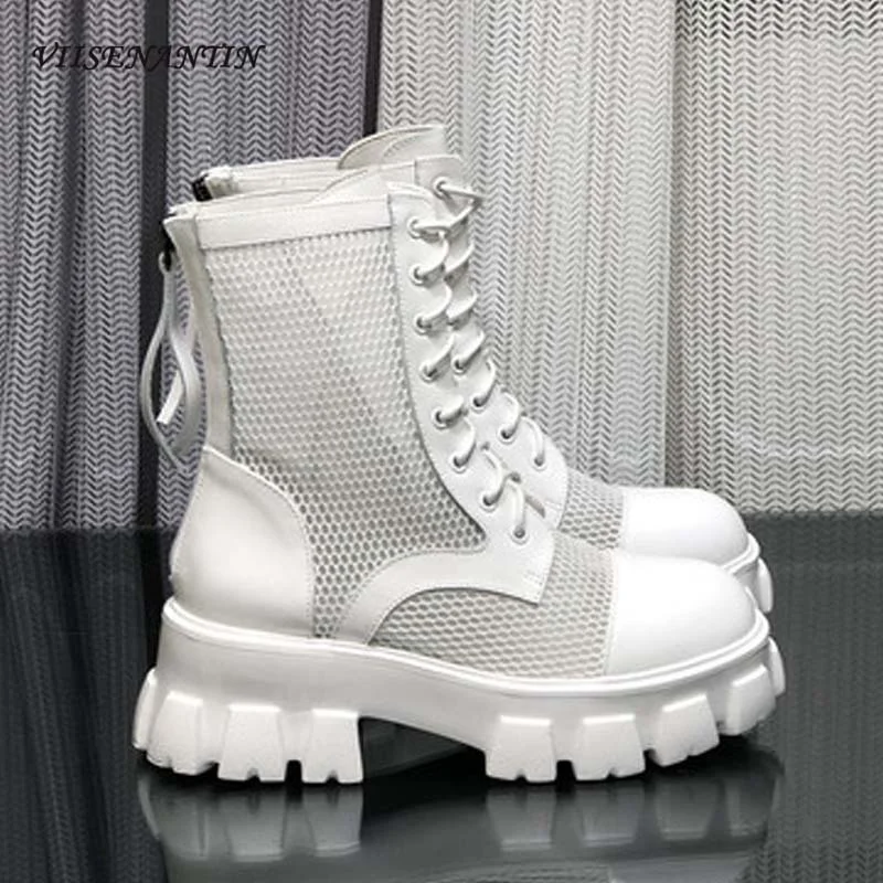 

Ботинки мартинсы на молнии сзади, с прострочкой снизу