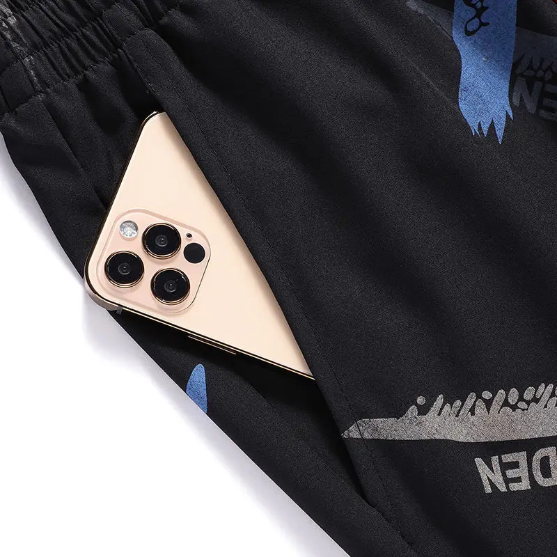 2021 Summer Casual Shorts Men's Ice Trend, Versatile, Wearing Beach Pants, Straight Tube Loose 5-point Medium Pants