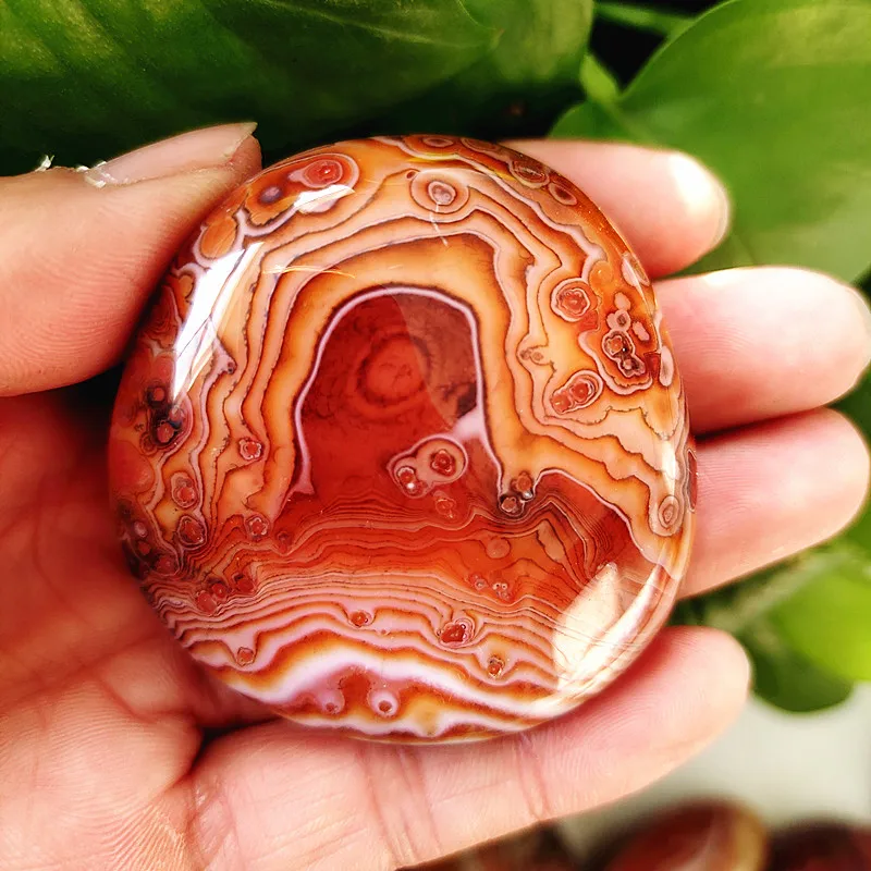 

Natural Stone Real Sardonyx Agate Palm Hand Play Witchcraft Supplies Meditation Spiritual Decor Home Decoration Healing Crystals