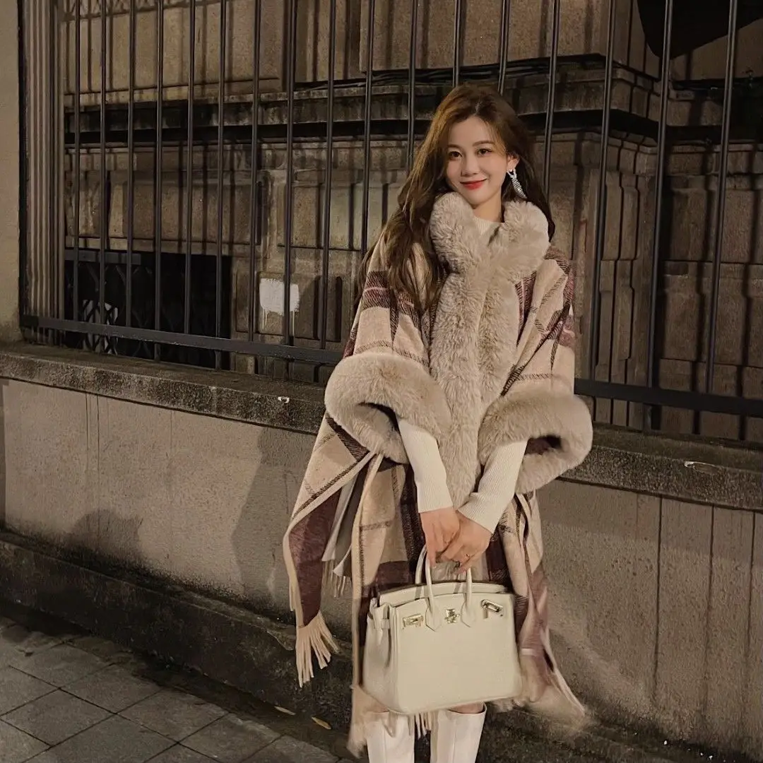 

Winter New Plaid Cape For Women Loose Coat Winter 2021 Faux Fox Fur Poncho Wool Coats Women Tassel Cloak Warm Outwear