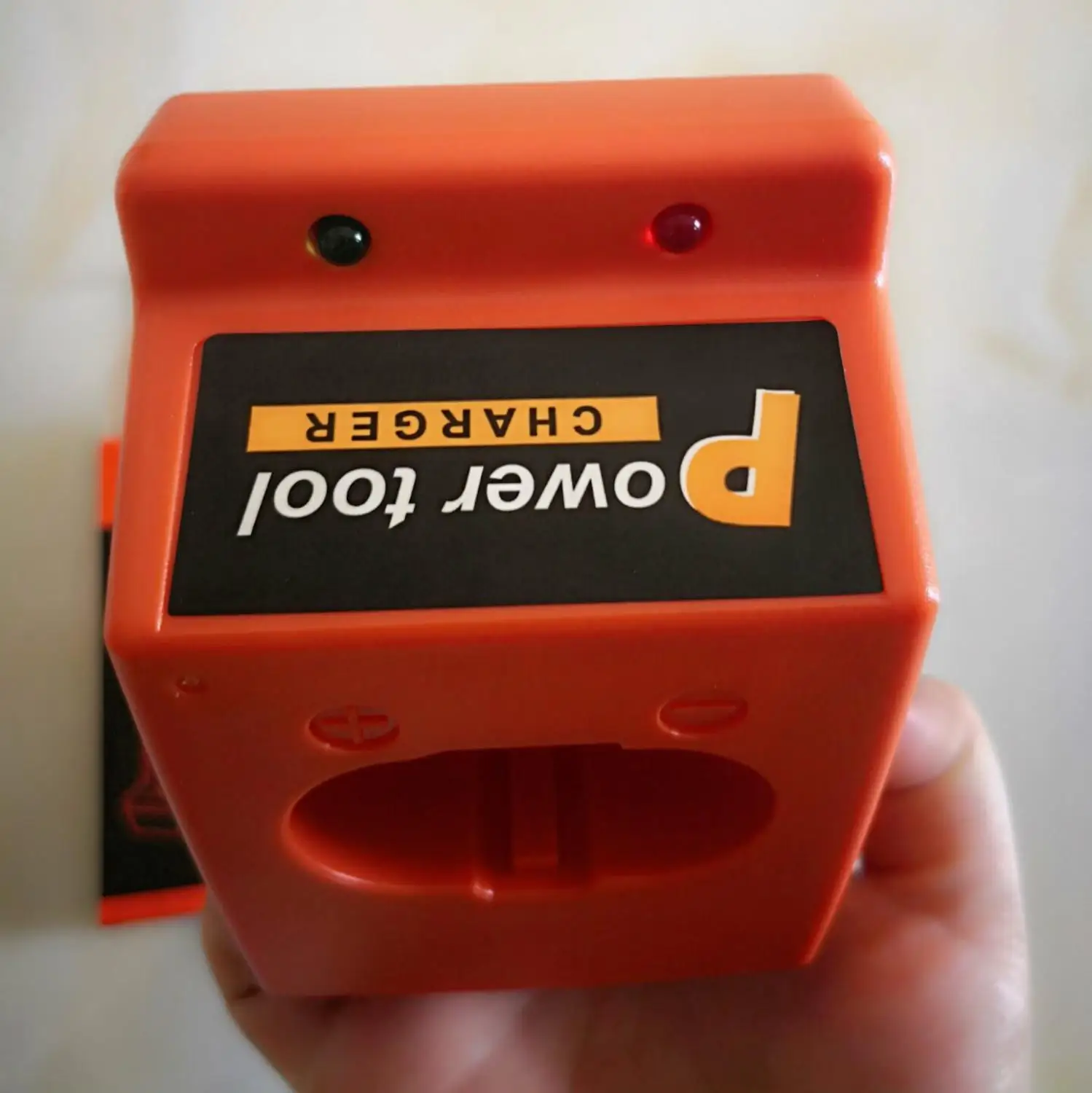 

Зарядное устройство для аккумуляторов Paslode 6V 7,4 V NICd или NiMH li-ion