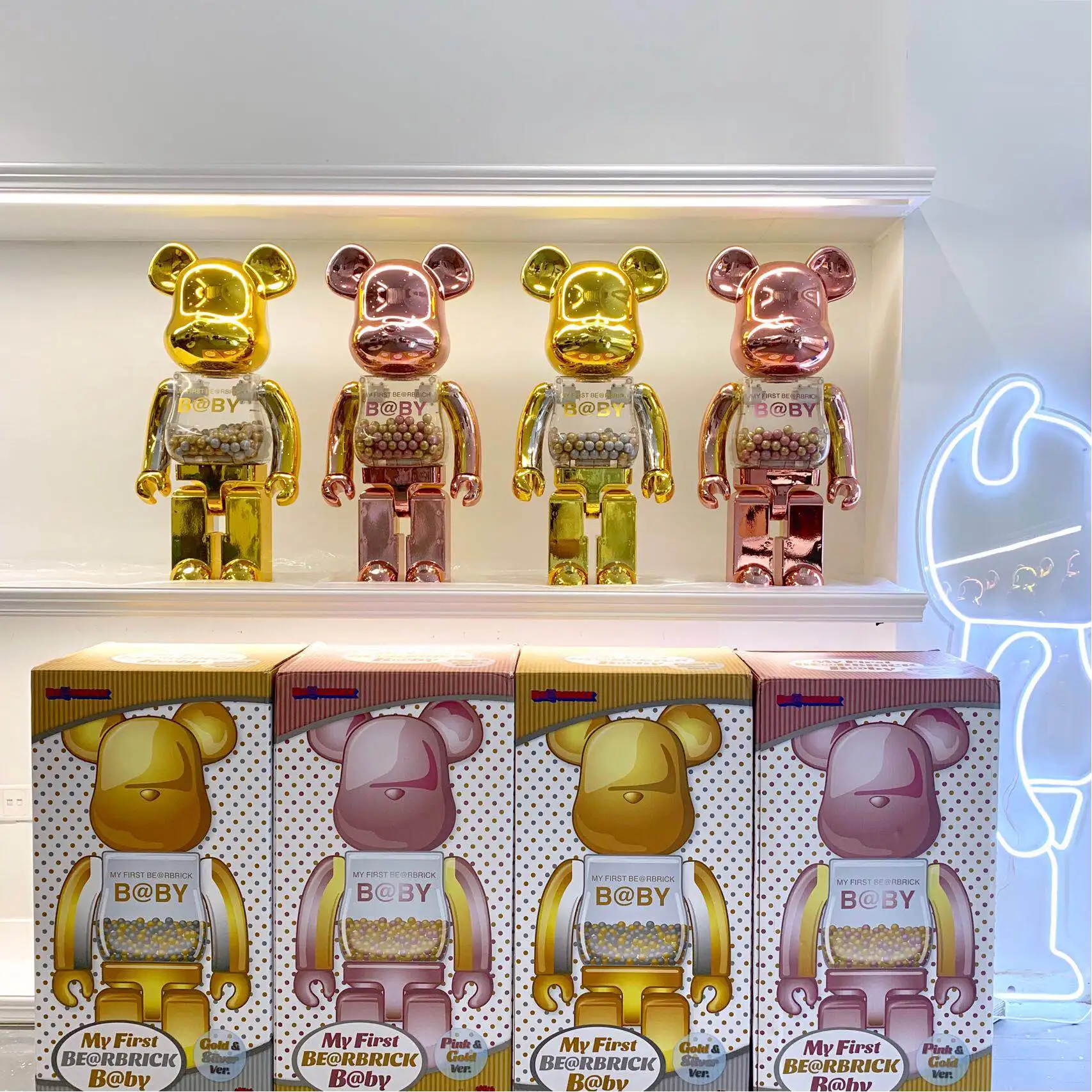 

400% ins Red heart Bearbrick b e @ rbrick BB ladrillo oso variedad de red nueva celebridad juguetes de moda adornos regalo