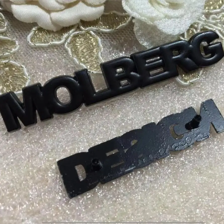 

Personalize Clothes/Bag/Shoes/Jeans Accessories Customized Metal Label Zinc Alloy Tag Engraved Patch