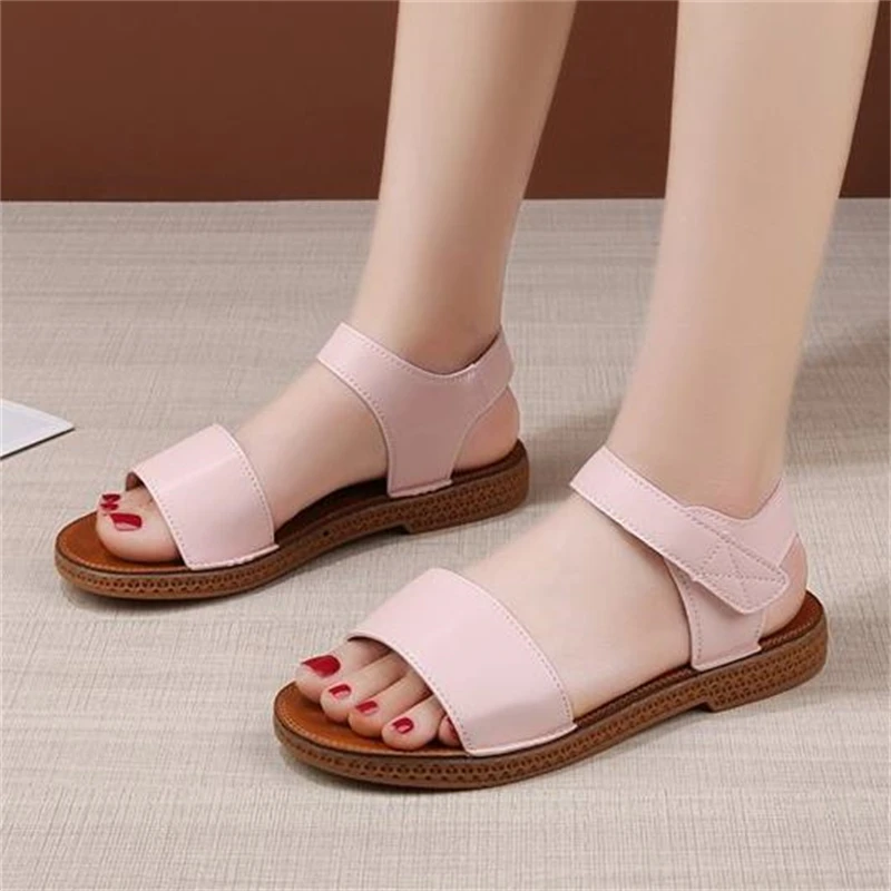 

Женские сандалии на мягкой подошве, однотонные удобные босоножки на плоской подошве с застежкой-липучкой, корейский стиль, элегантность, ле...