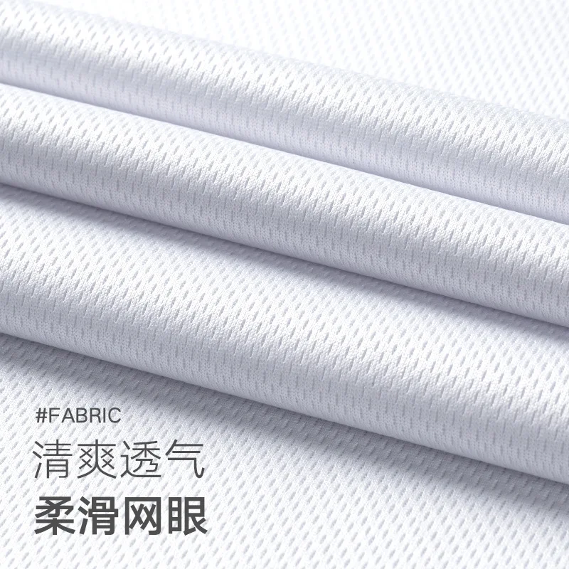 Спортивный комплект футболка с круглым вырезом и короткими рукавами| |