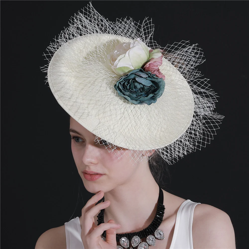 

2021 Fashion New Bride Wedding Fedora Hat Lady Church Sinamay Hats Women Elegant Flower Fascinator Deby Race Headwear