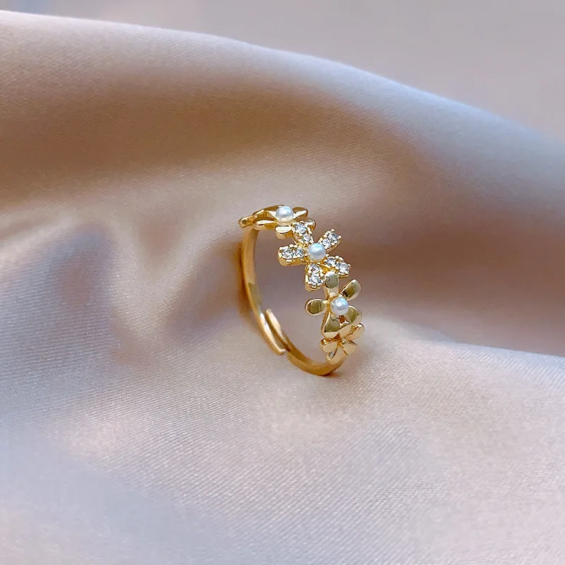

South Korea 2020 New Opening Daisy Flower Ring Female Japanese And Korean Jewelry Red Girl Ring