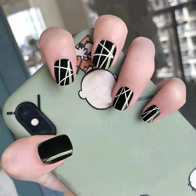 

24 шт. накладные ногти для украшения кончиков ногтей Пресс на ложные дизайн в черно-белую Цвет короткие Стиль для Неил арта украшения для кон...