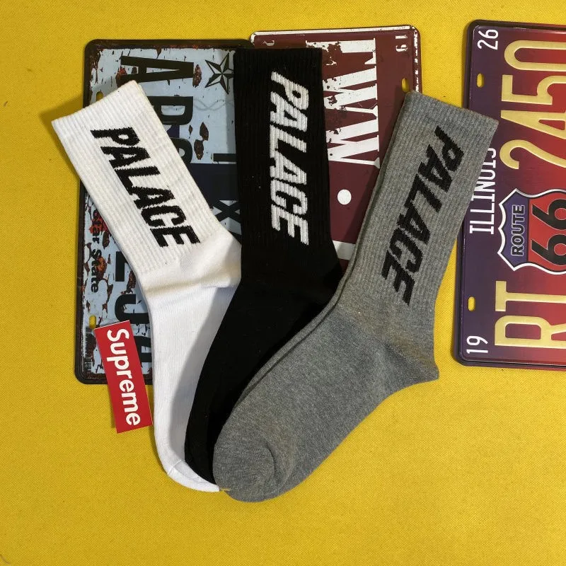 

Personality Design Chinese Characters Street Skateboard Sock Hong Kong Wind Tide Socks Men and Women Couples Socks 2021