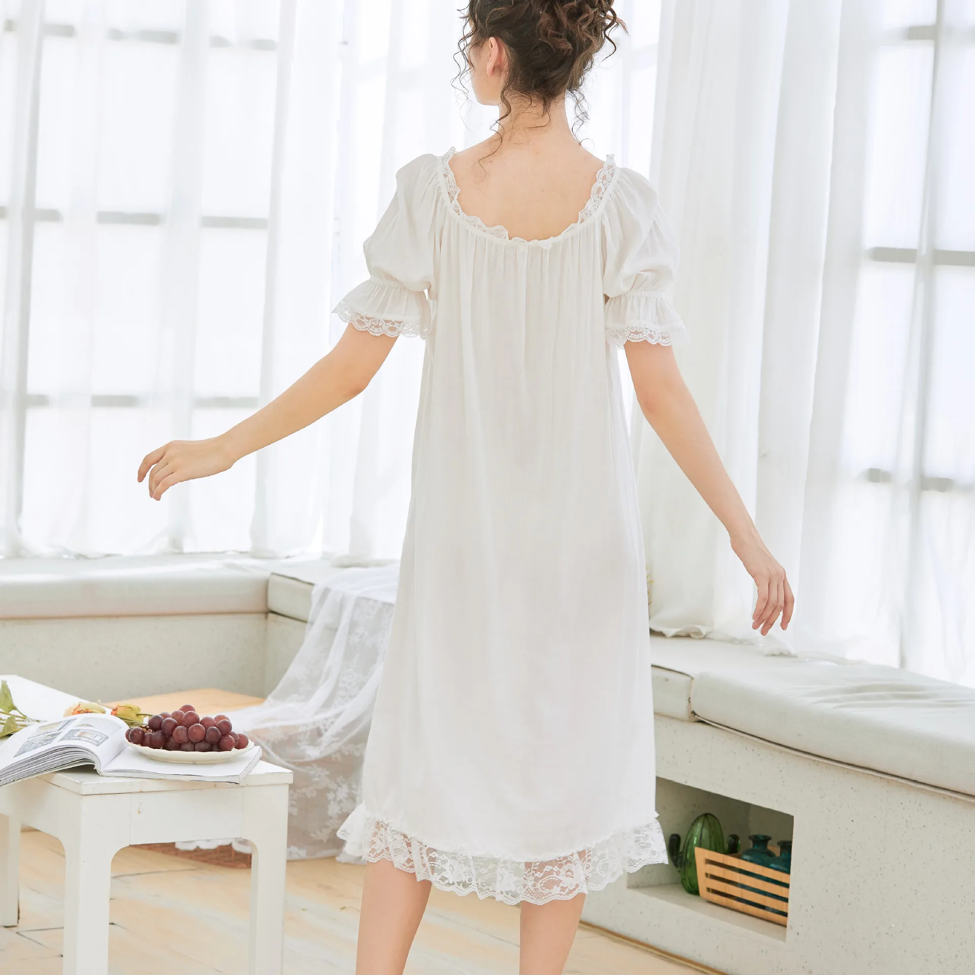 

2021 Spring/Summer New Nightdress Solid Puff Sleeve Knee-Length V-neck Sexy Nightgown V-neck Lace Edge Princess Sleeping Dress