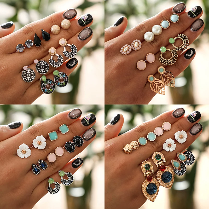 

Vintage Rhinestone Geometric Flower Hollow Out Stud Earrings Set For Women Girls Fashion Imitation Pearl Shell Small Earrings