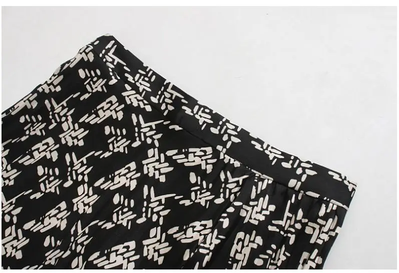 

HCBLESS 2019 autumn and winter women's temperament wild high waist texture print skirt umbrella skirt