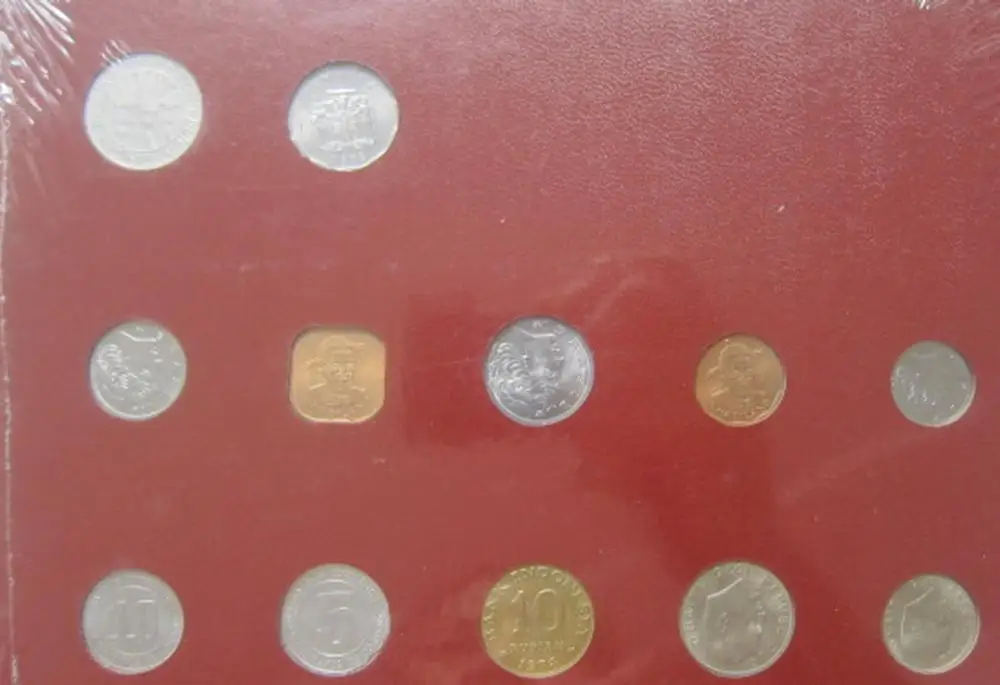 

Tonga and other countries 1974-75 FAO commemorative coins 22pieces/ Set original Coin Not circulated