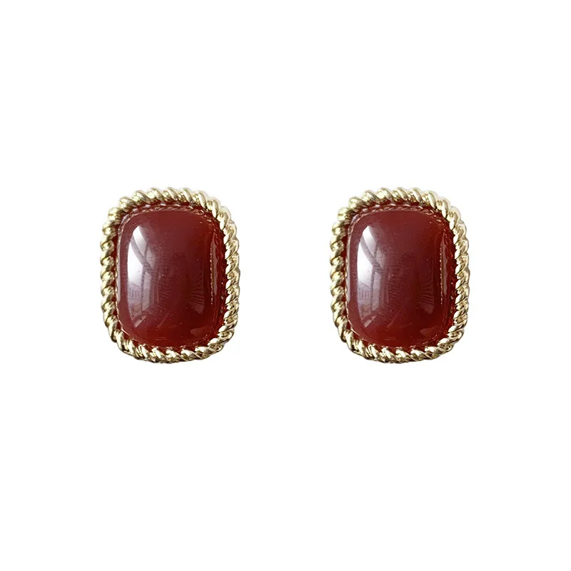 

Korean temperament retro simple resin stud French elegant baroque style earrings for women red jewelry gift