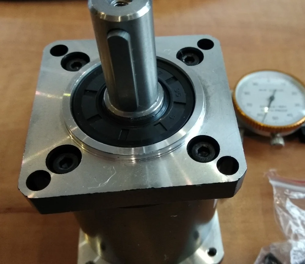 NEMA 23 Planetary Gearbox for nema23 Stepper Motor Shaft diameter is 6.35mm or 8mm Max 40N.m (5555oz-in) Gear Ratio 15-100 :1 |