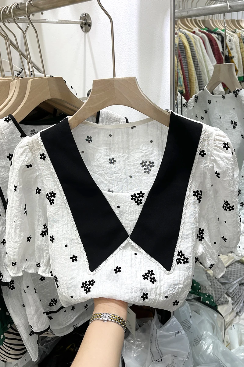 

Women's Short-Sleeved Shirt with Doll Collar Flower Summer Korean Style Loose 2021 New Design Sense Sweet Western Style Small