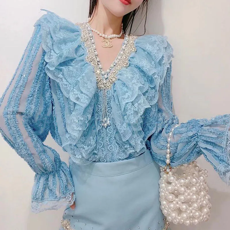 

2021 French Minority All-Match and Sweet Heavy Industry Beads Tassel Ruffled Lace Stitching Trendy Trumpet Sleeve Shirt