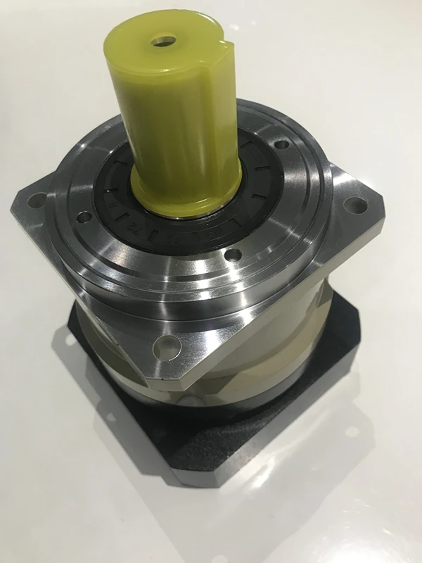 Высокоточный Планетарный редуктор с косозубчатой передачей 1 ступенчатый