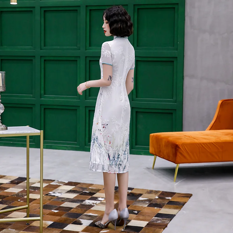 Новое поступление Элегантное вискозное китайское женское платье-Ципао с