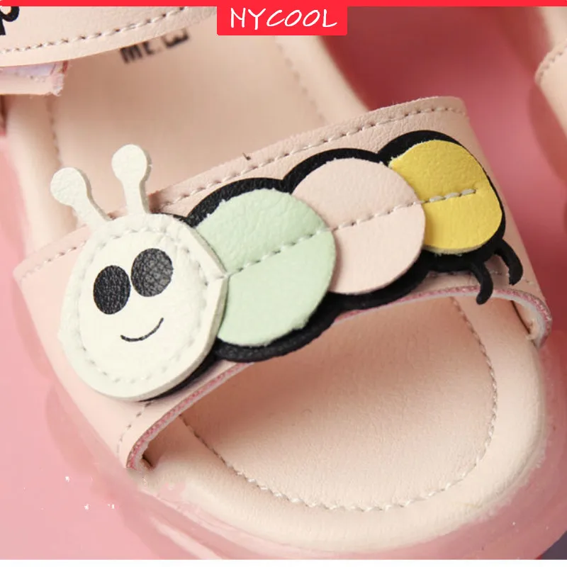 

NYCOOL New Shimmering Kids Sandals Led Light Up Shoes Toddler First Walkers Caterpillar Cartoon Little Girl Children Beach Shoes