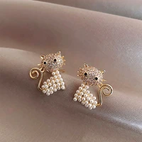 unique design cute imitation pearls cat drop earrings good quality new fashion animal hoop earrings for women girls jewelry gift