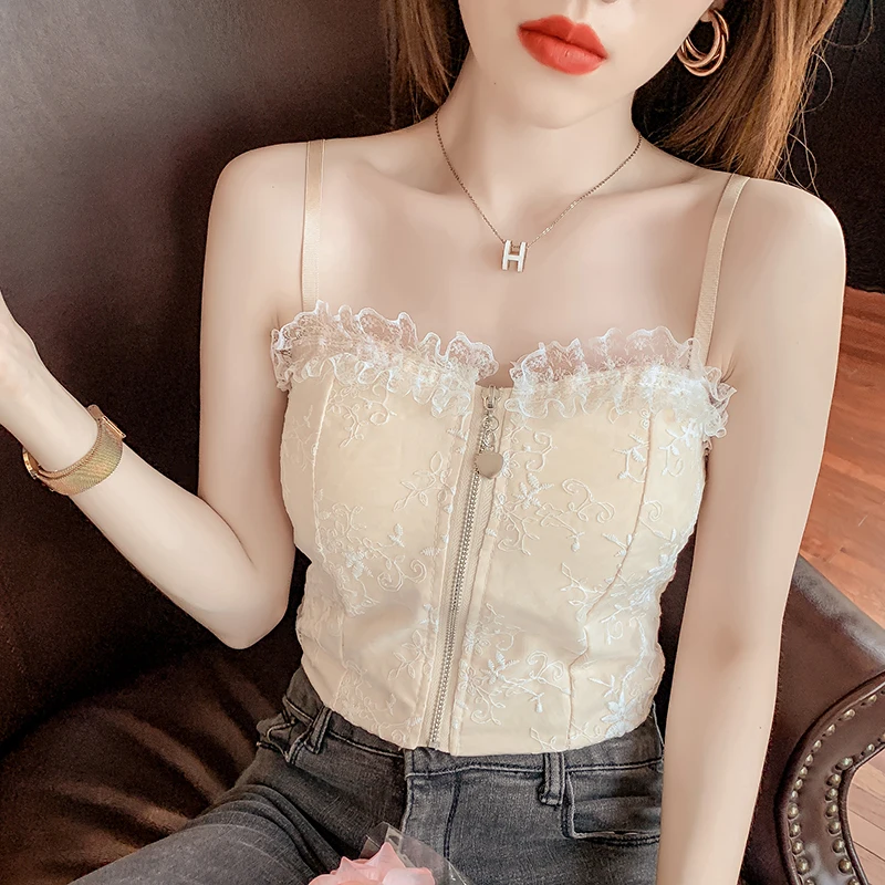 

2021 new bottoming lace camisole slim cropped top women's design sense inside