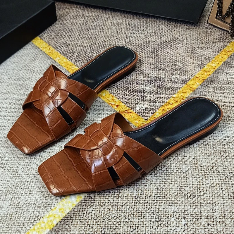 

Brand Designer Fashion Women Slippers Luxury Ladies Slides Summer Shoes Genuine Leather Narrow Band Peep Toe Flat Sandals Female