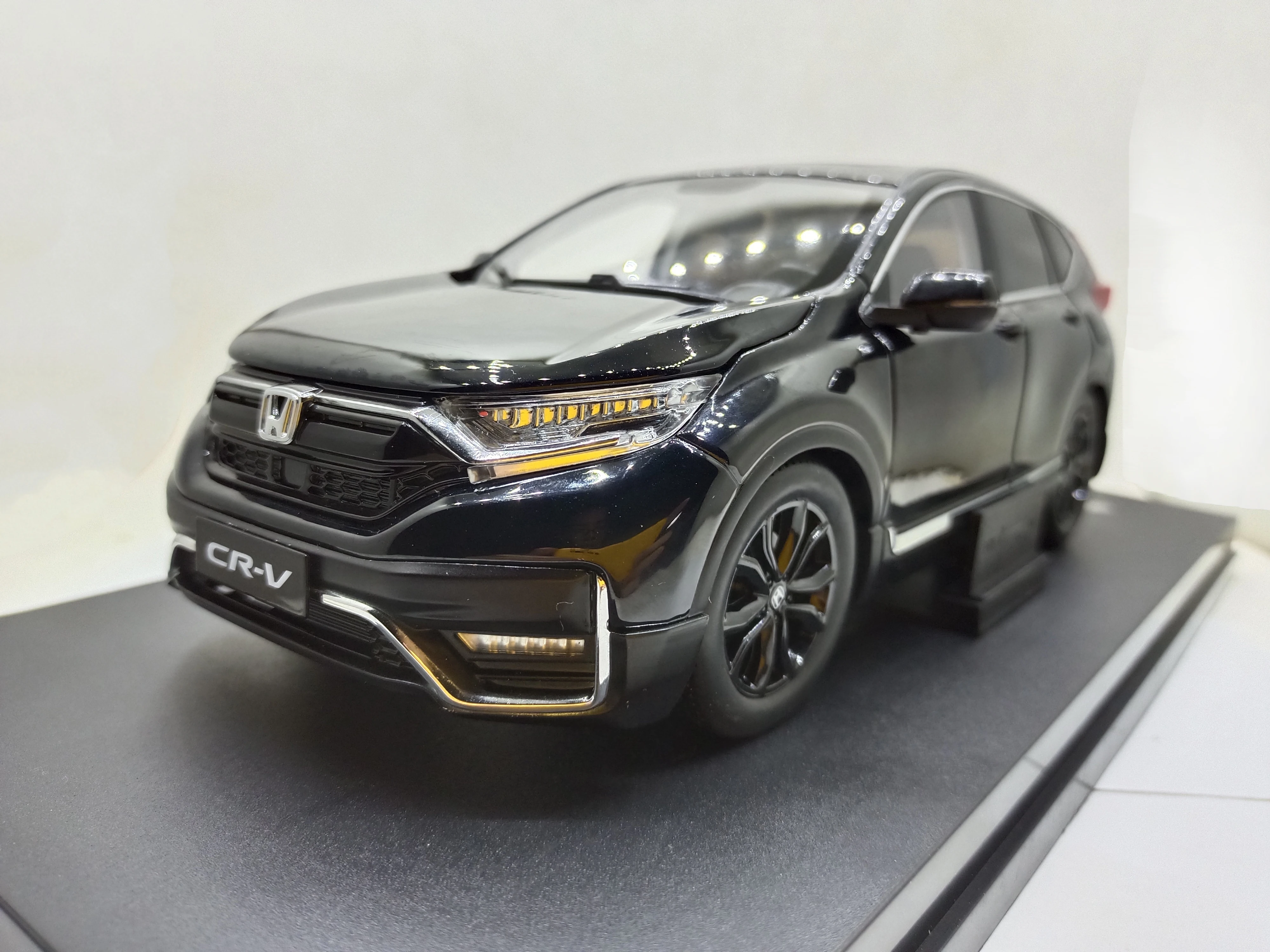 1:18 Diecast Model for Honda CR-V 2020 SUV Black Rare Alloy Toy Car Miniature Collection Gifts CRV CR V