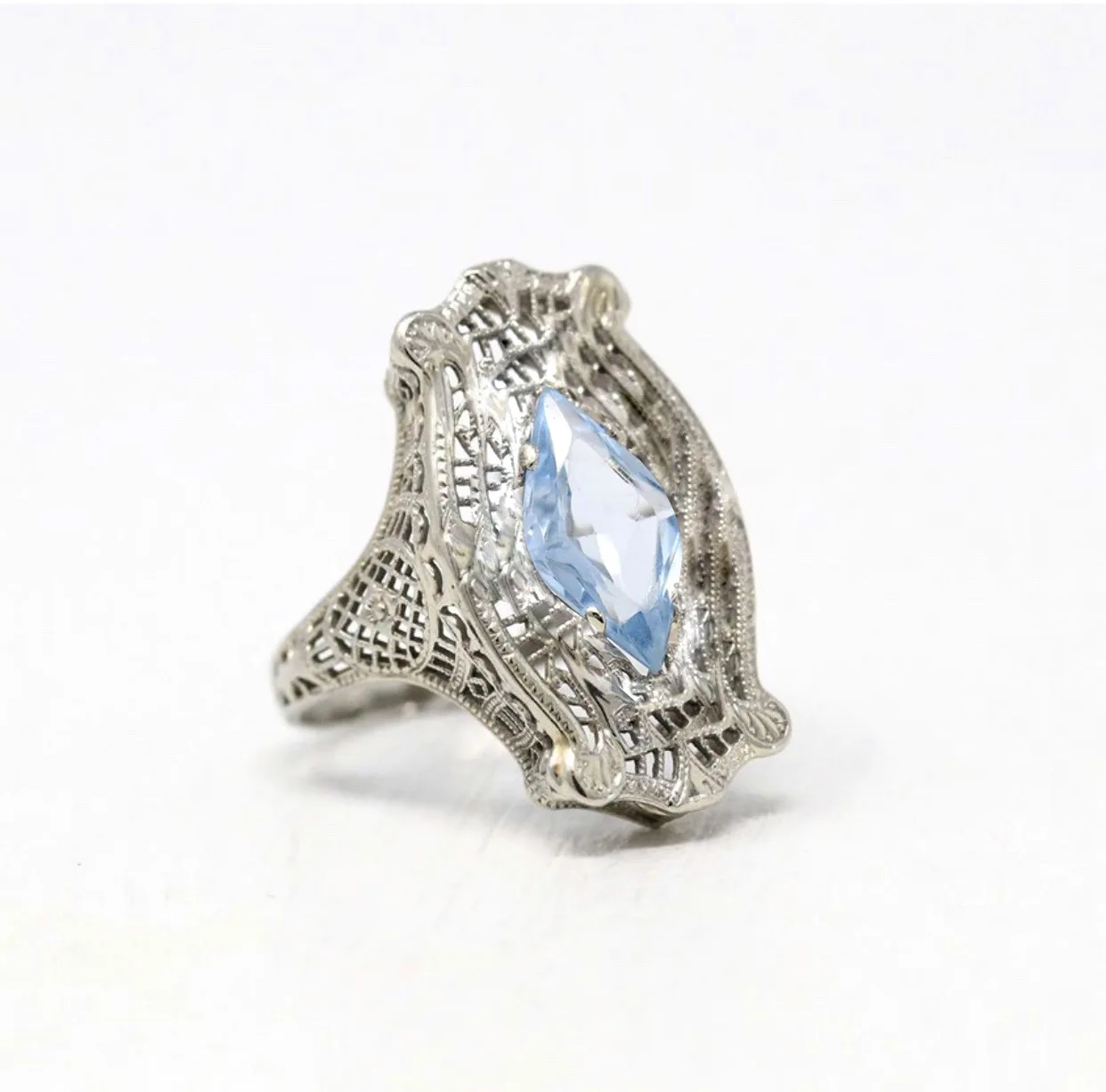 Новое кольцо из сплава Инкрустированного кошачьим глазом циркония антикварное