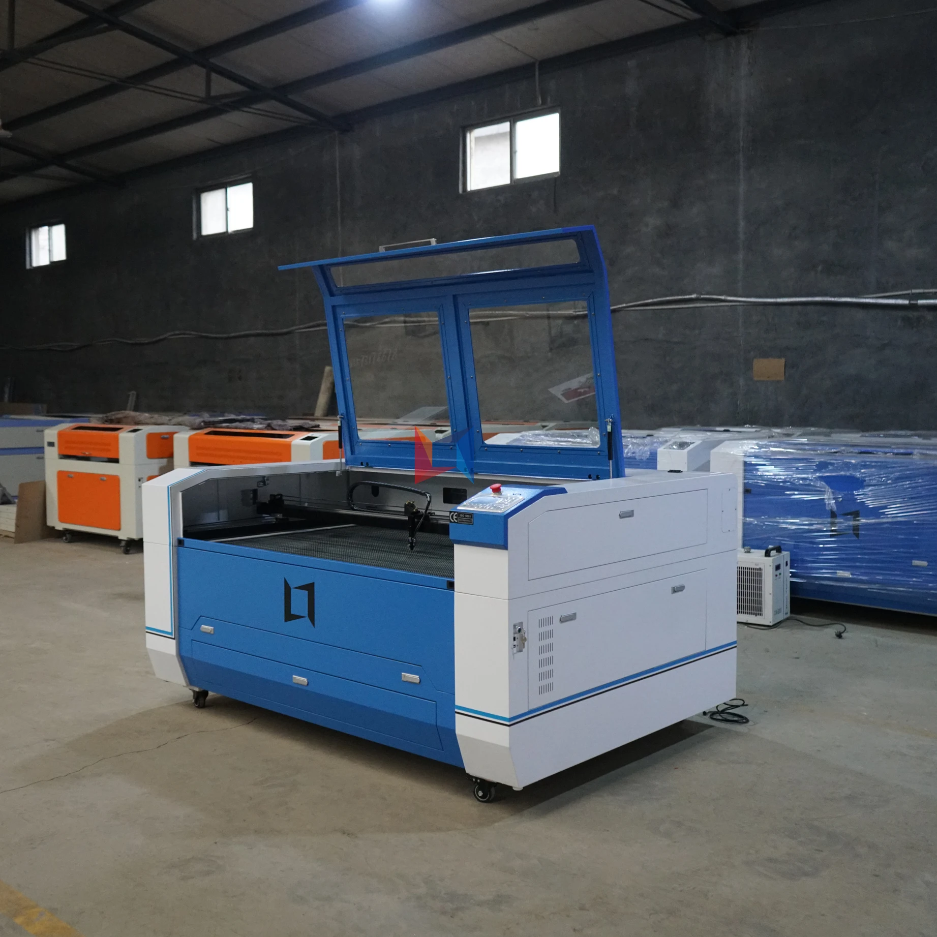 Станок для лазерной резки древесины МДФ акрила металла и камня co2 цена