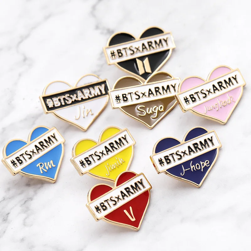 

Cute Anime Team BT Brooch Quan Zhilong The same type of collar pin badge jewelry zinc alloy peripheral aid